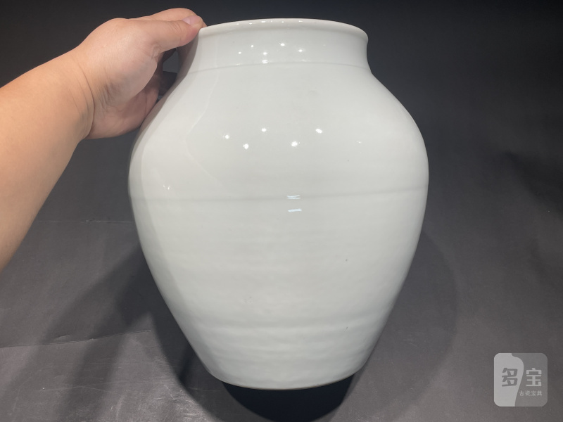 清晚期 青釉荷叶罐一对 - 图9